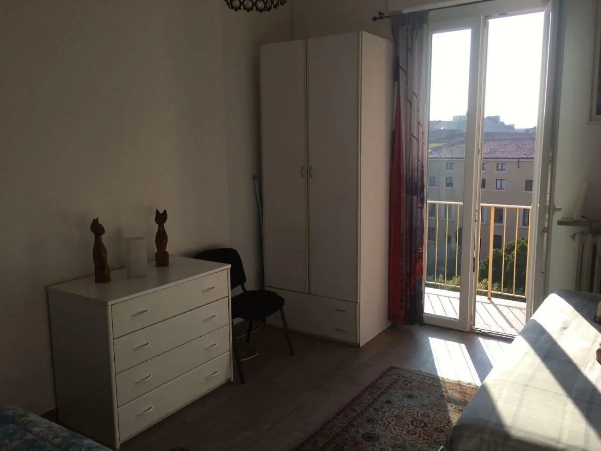 Tezone Apartment Verona 0*,